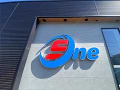 前橋　カーショップ　LEDチャンネル文字